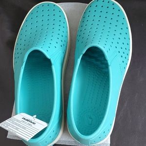 Native EVA pool blue Miles